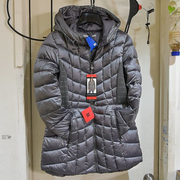 Bernardo Women's Charcoal Eco Plume Insulation Quilted Jacket - Picture 2 of 10